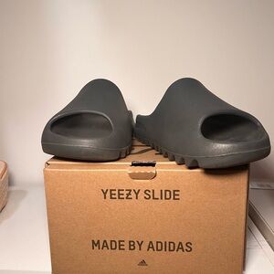 Yeezy Slides